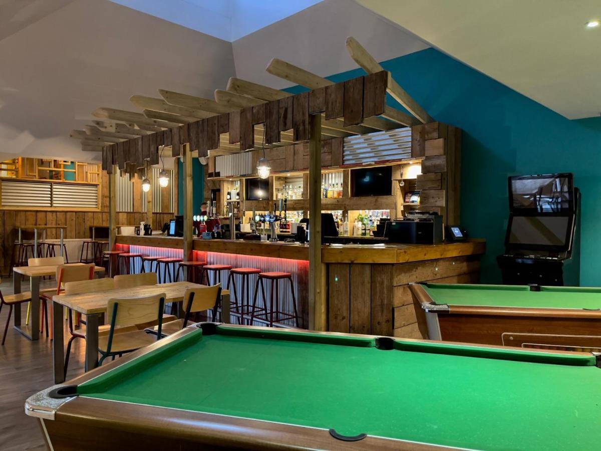 Spacious Primrose Lodge For 6 With Hot Tub At A Spa Resort Chudleigh Екстер'єр фото