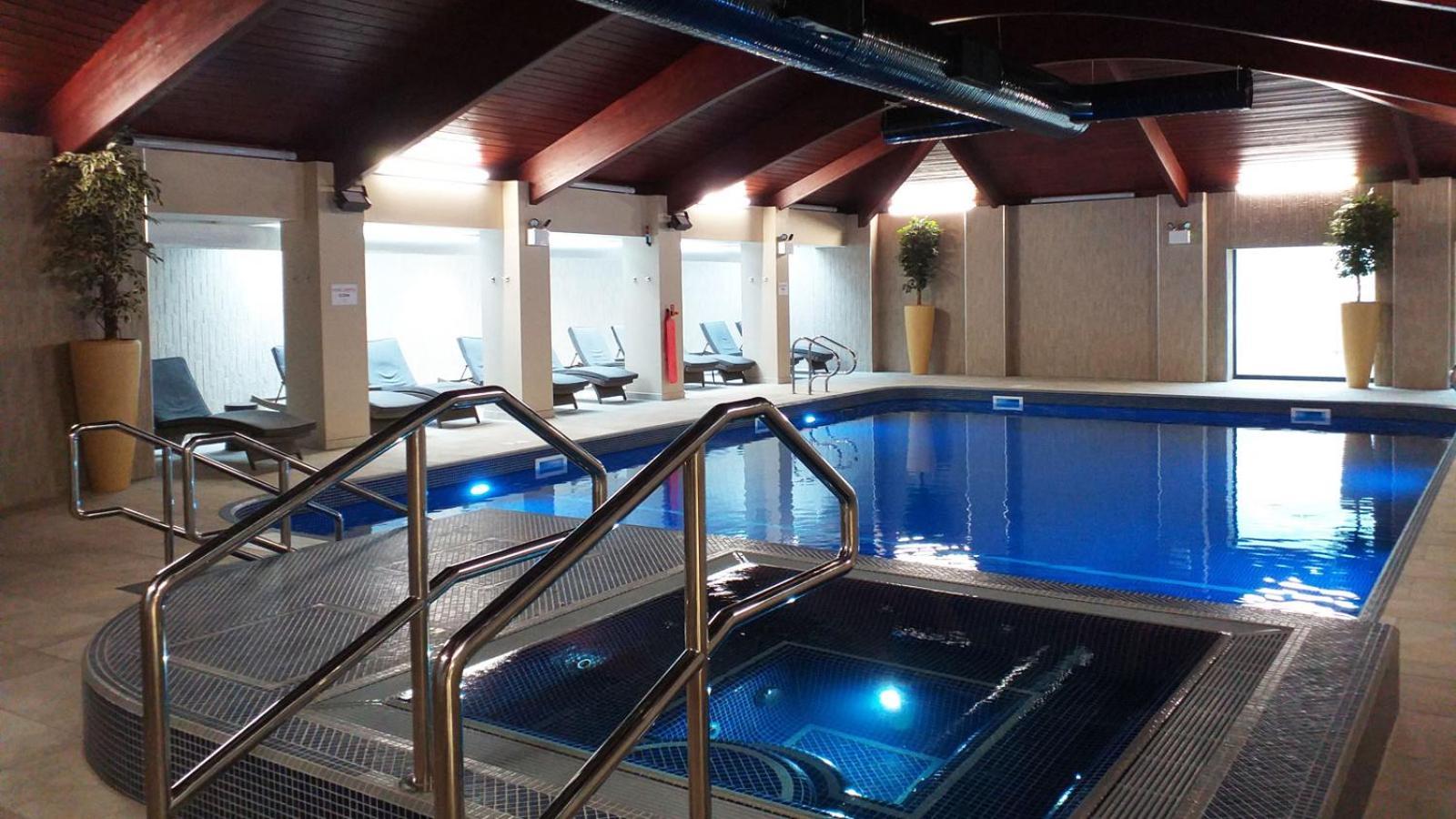 Spacious Primrose Lodge For 6 With Hot Tub At A Spa Resort Chudleigh Екстер'єр фото